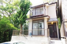 熱海市熱海 自然豊かで閑静な住宅街 角地で駐車楽々2DK