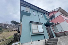 熱海市下多賀 屋根カーポート付き車庫完備 庭園のある3LDK