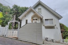 熱海自然郷 温泉とともに 暖炉と家具家電付きの邸宅