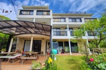 熱海市小嵐町 BBQや花火大会を優雅に楽しむ 3階建大型邸宅